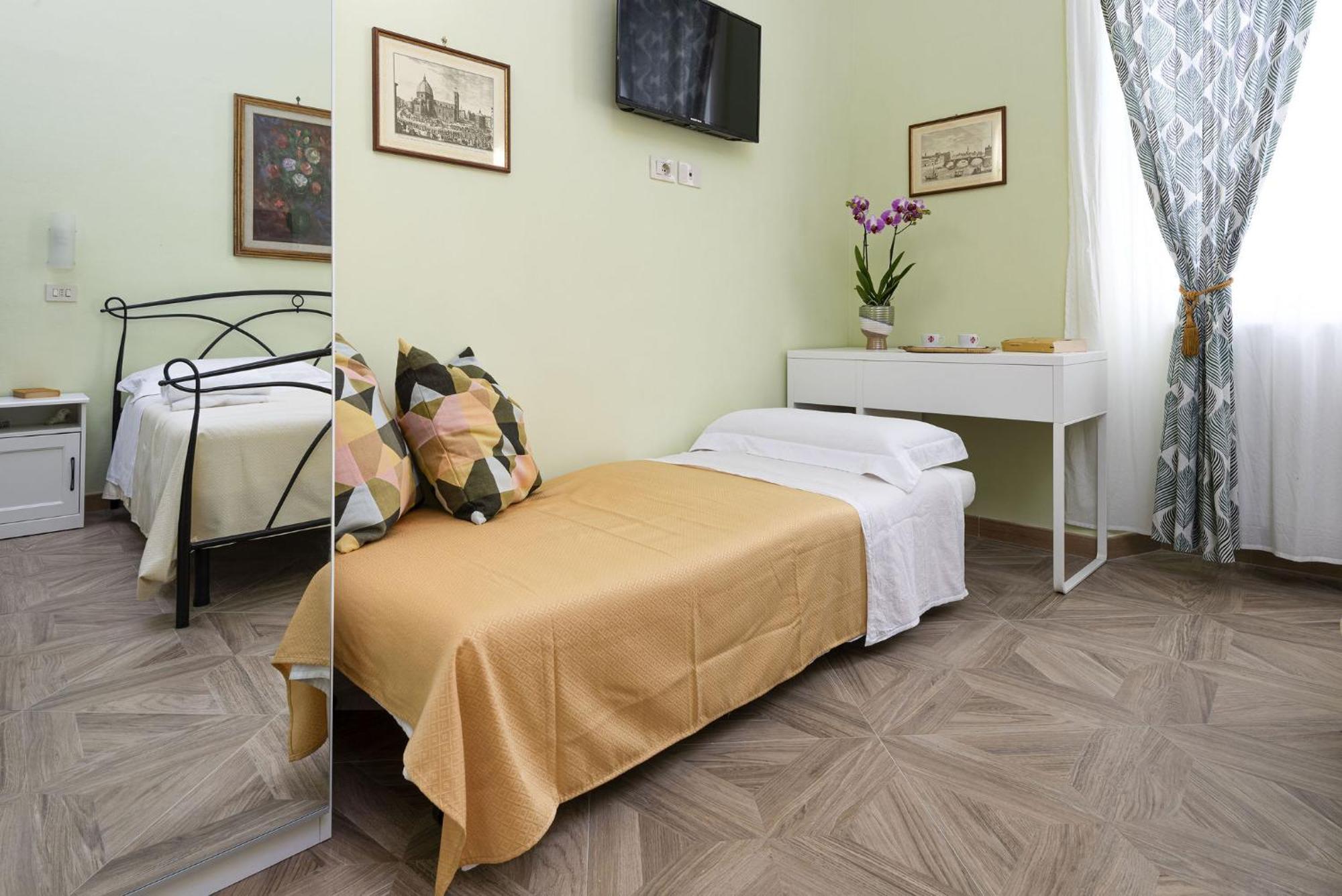 Cadorna Rooms In Firenze Eksteriør billede