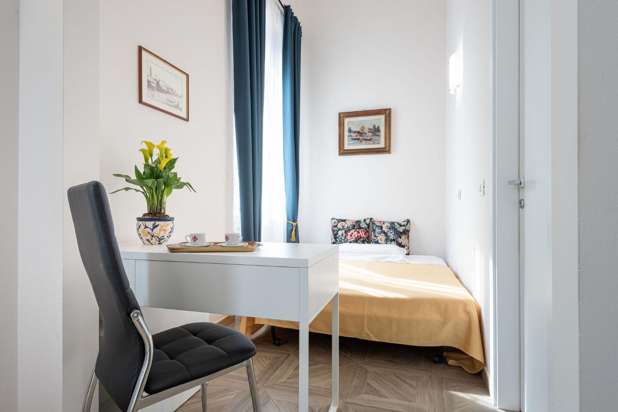 Cadorna Rooms In Firenze Eksteriør billede